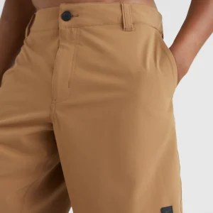 Short Hybrid Chino | Toasted Coconut